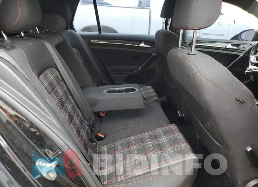 3VW4T7AU8HM053988 Photo# 10