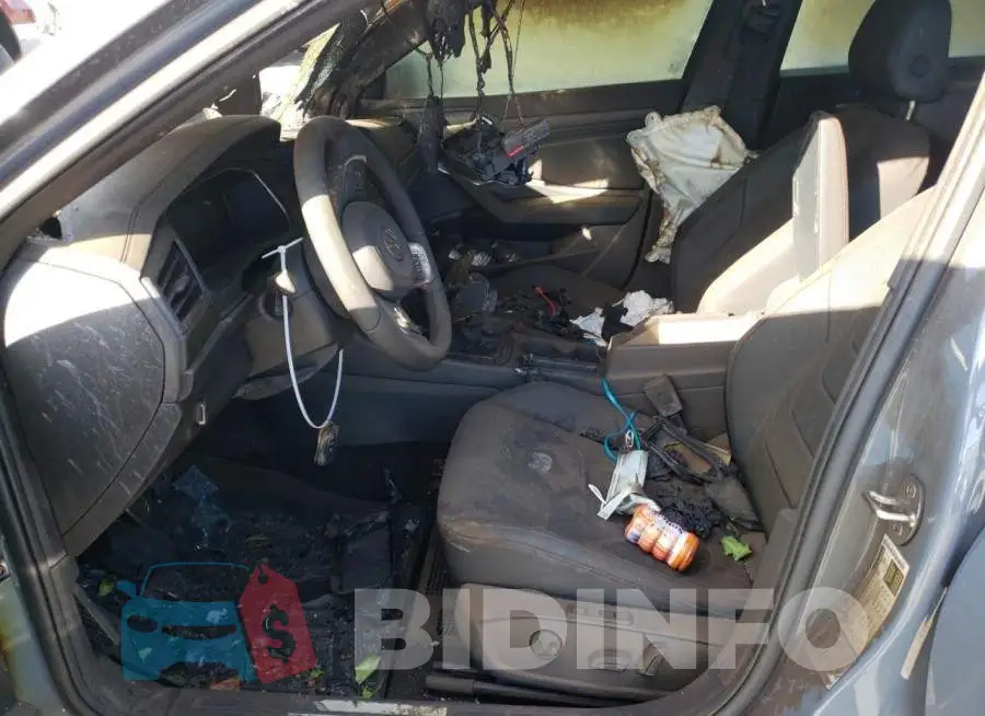 3VW5T7BU6MM093001 Photo# 7
