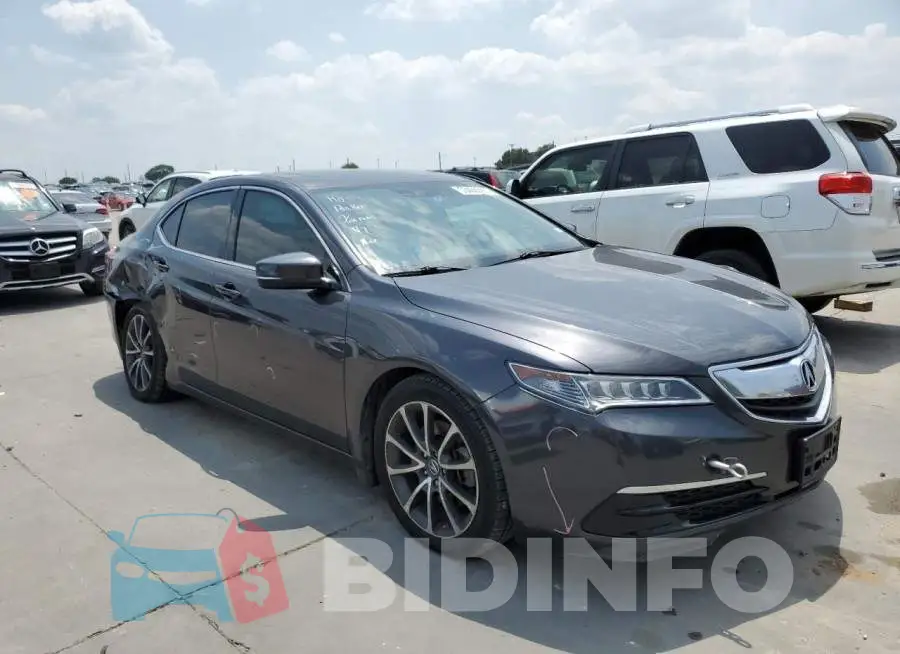 19UUB2F54FA011453 Photo# 4