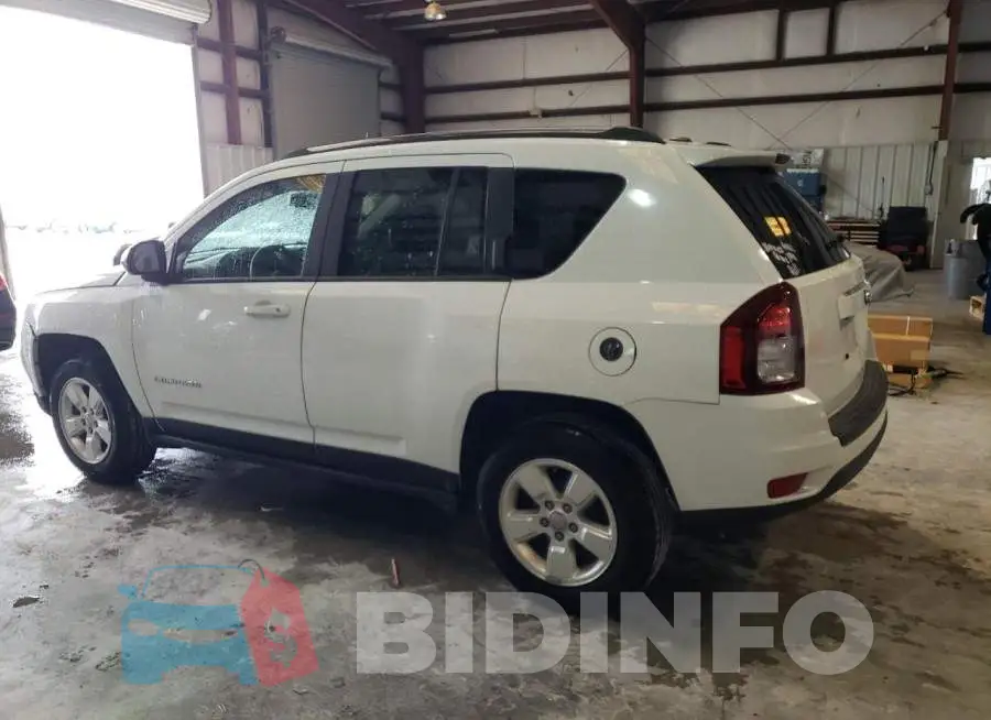 1C4NJCBA5ED692136 Photo# 2
