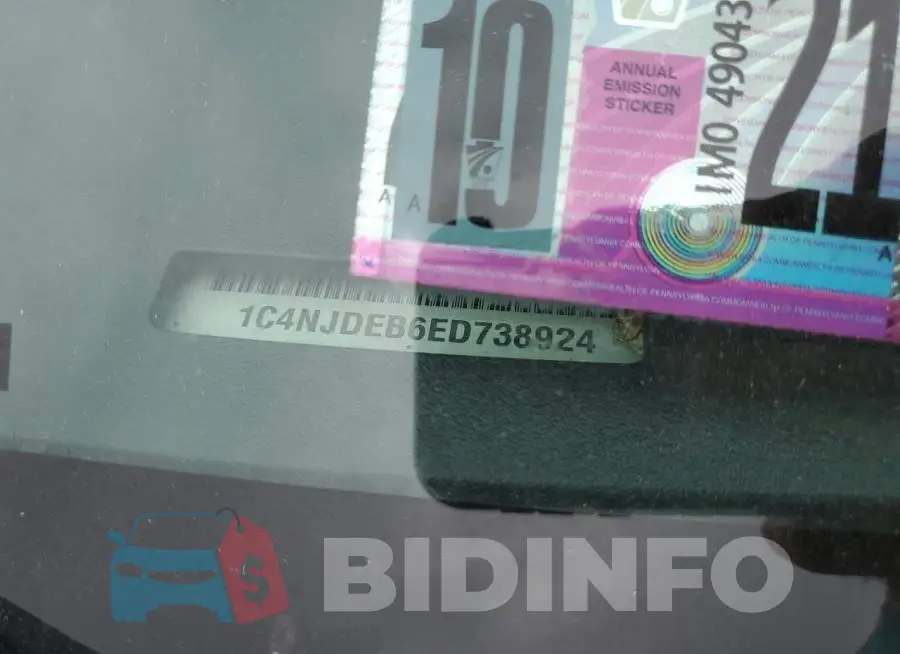1C4NJDEB6ED738924 Photo# 12