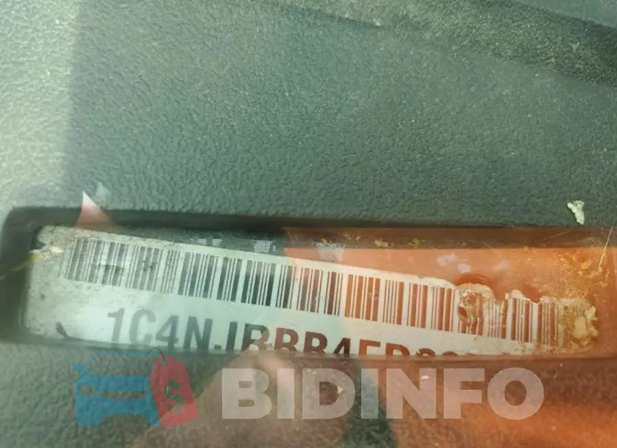 1C4NJRBB4FD283655 Photo# 13