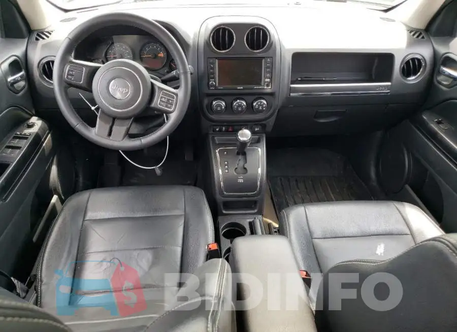 1C4NJRFBXHD111613 Photo# 8