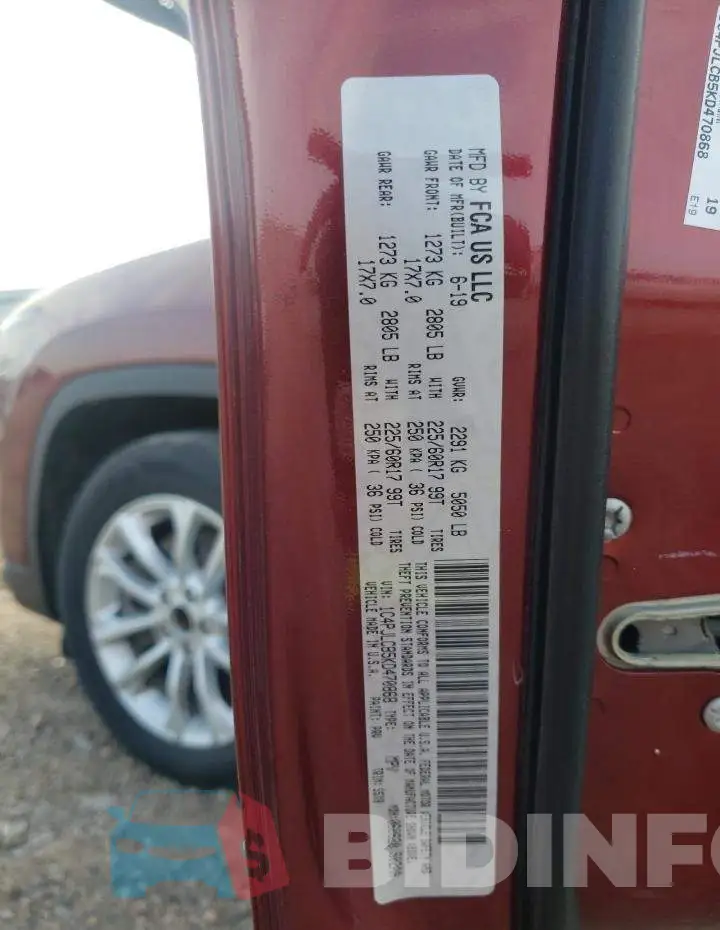 1C4PJLCB5KD470868 Photo# 13