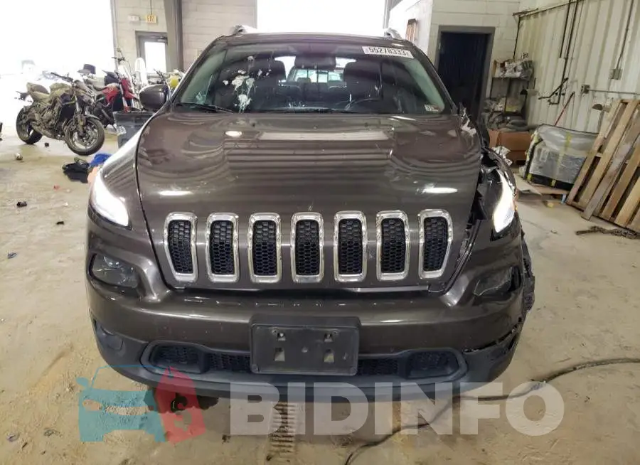 1C4PJLCBXEW205629 Photo# 5