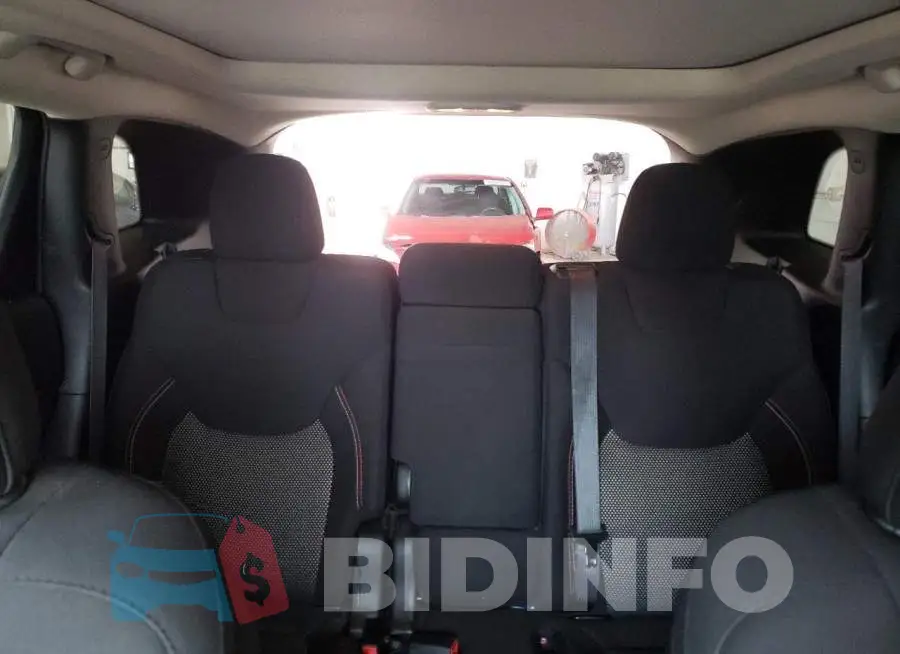 1C4PJMCB8HW565816 Photo# 10
