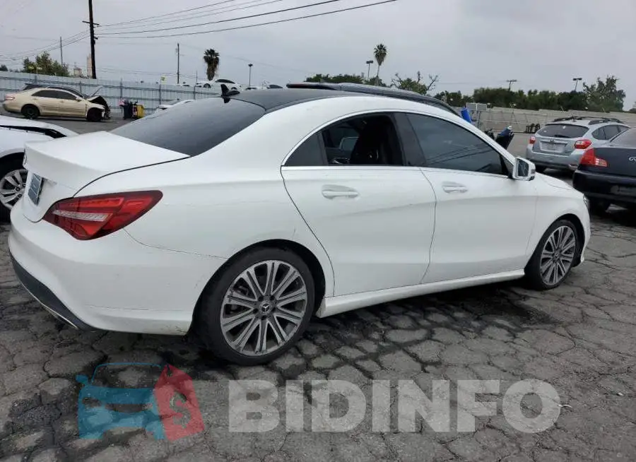 WDDSJ4EB1JN642678 Photo# 3