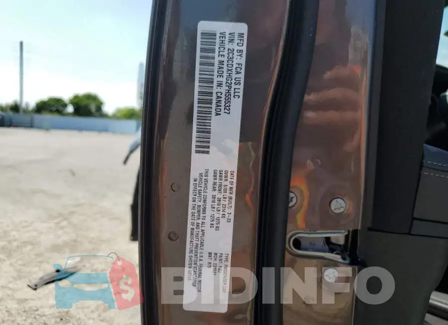 2C3CDXHG2PH555327 Photo# 12