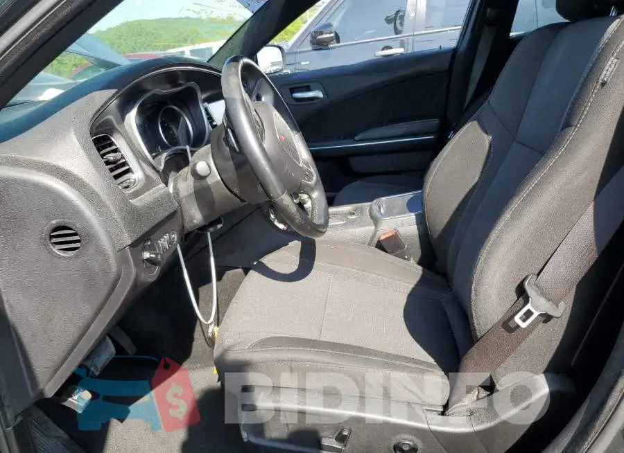 2C3CDXHG7GH188070 Photo# 7