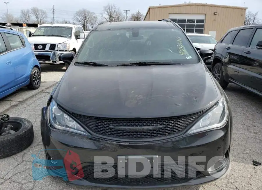 2C4RC1EG2JR263382 Photo# 5