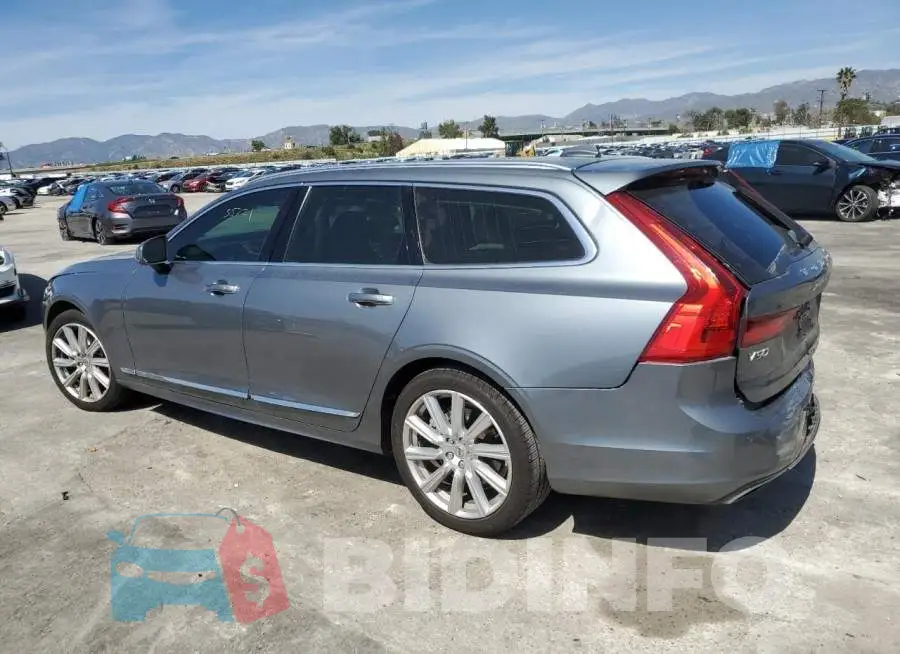 YV1102GL4K1089983 Photo# 2