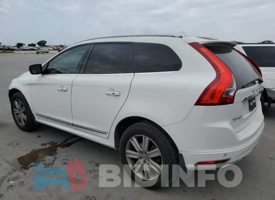 YV449MDK3G2822667 Photo# 2