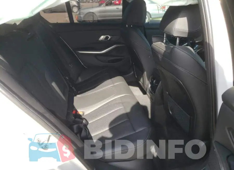 3MW5R1J04N8C47807 Photo# 6