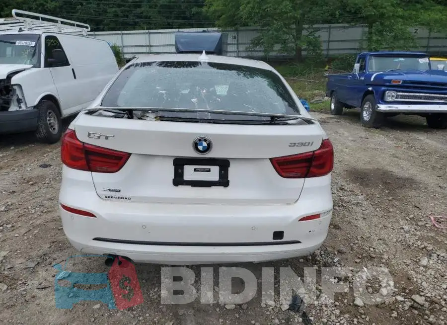 WBA8Z9C56JG828533 Photo# 6