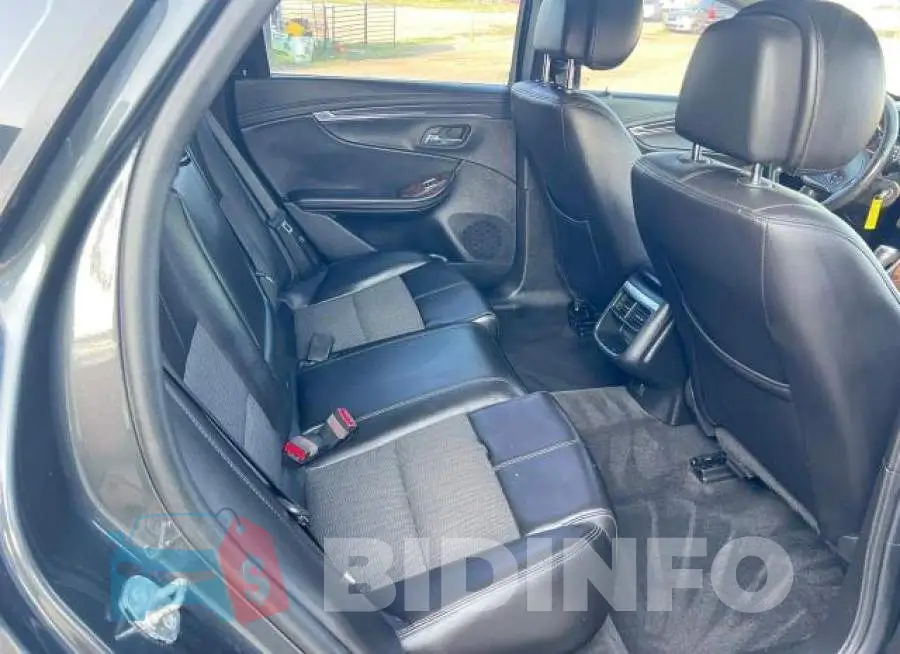 1G1125S3XEU128984 Photo# 6