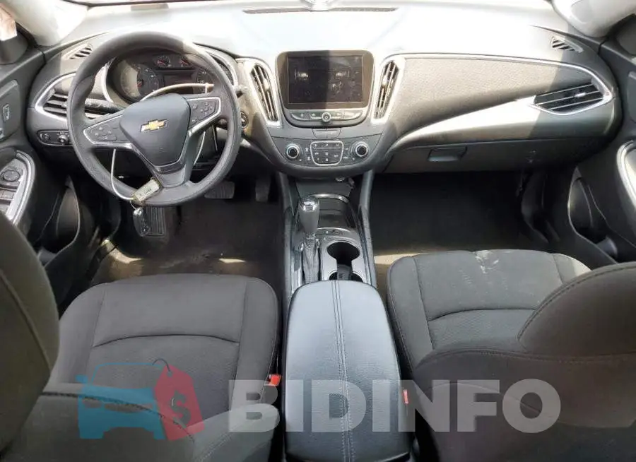 1G1ZD5ST0LF109018 Photo# 8