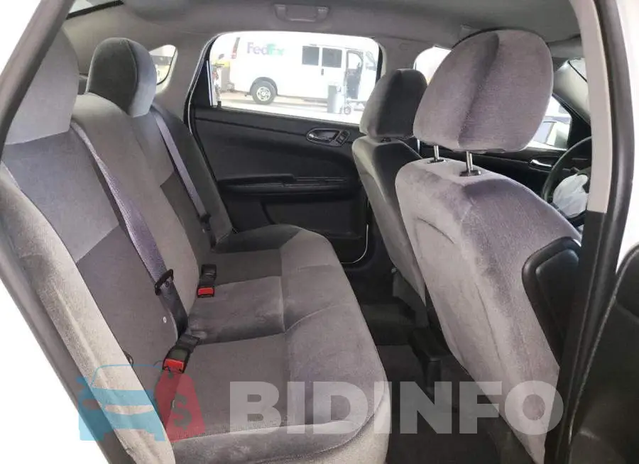 2G1WA5E39G1131068 Photo# 10
