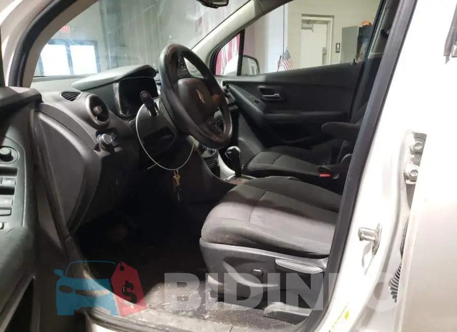 3GNCJPSB2GL266903 Photo# 7