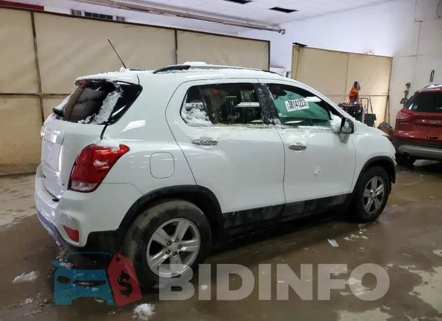 KL7CJLSB1JB638982 Photo# 3