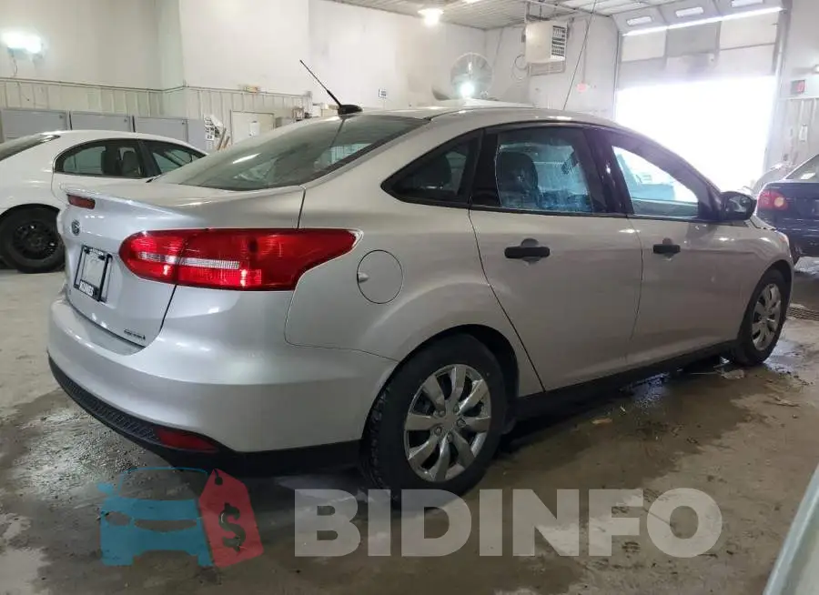 1FADP3E27GL281852 Photo# 3