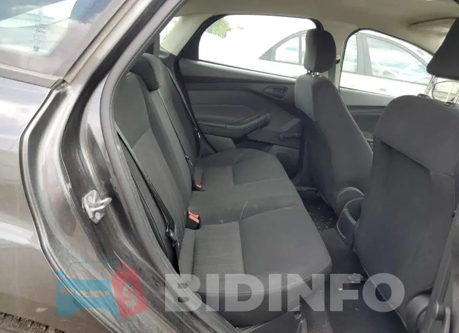 1FADP3E2XJL234371 Photo# 10