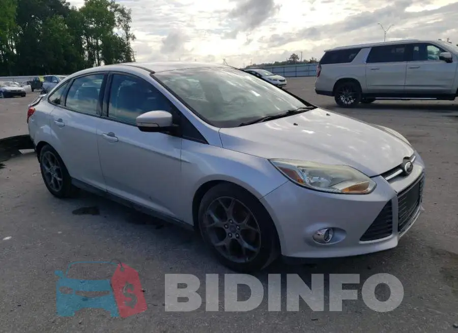 1FADP3F27EL155146 Photo# 4