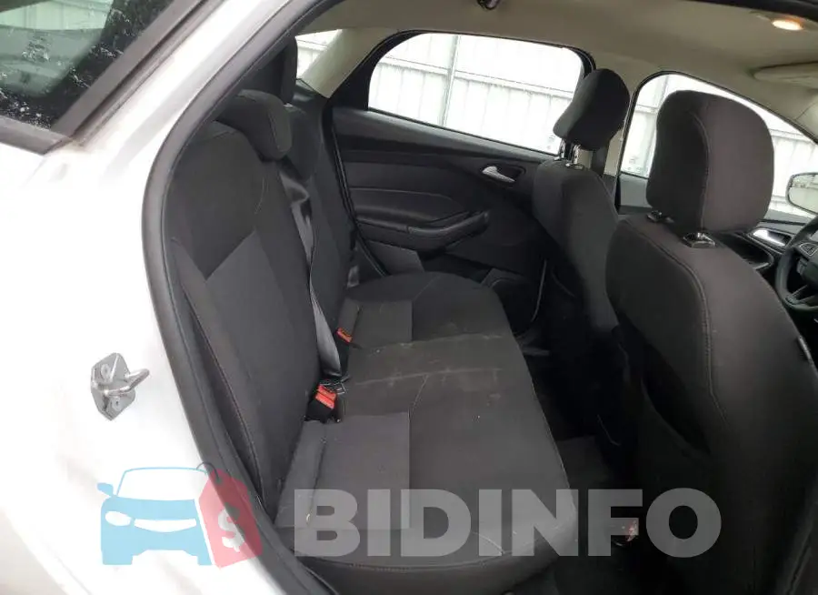 1FADP3F28HL322411 Photo# 10