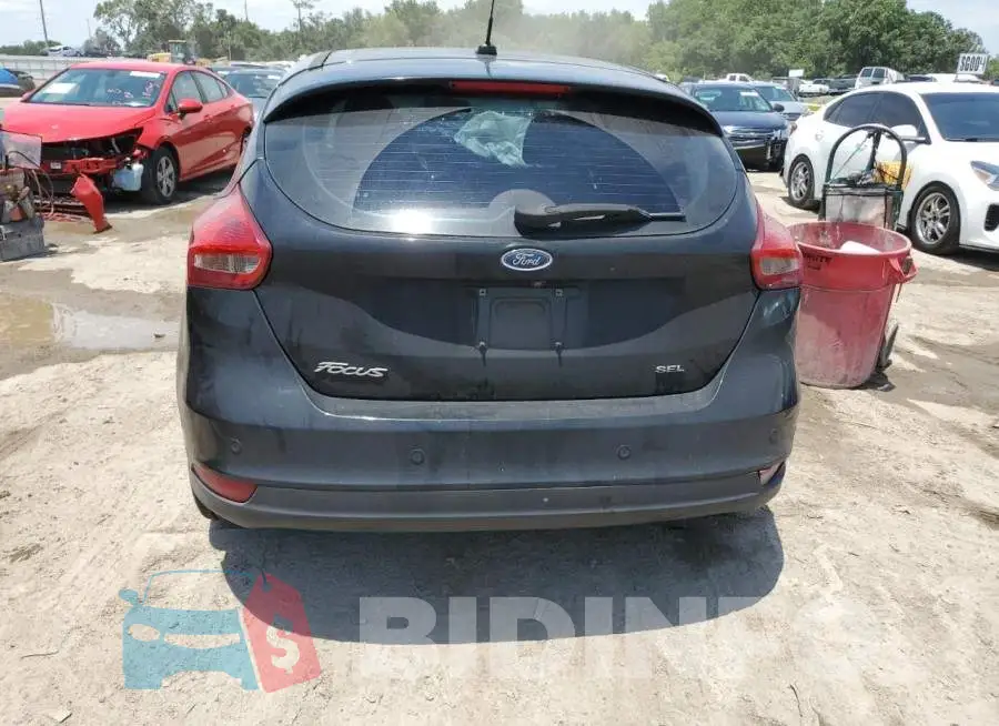 1FADP3M22HL338025 Photo# 6