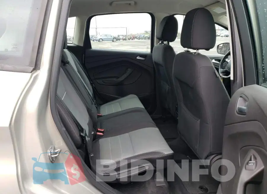1FADP5AU7FL108396 Photo# 10