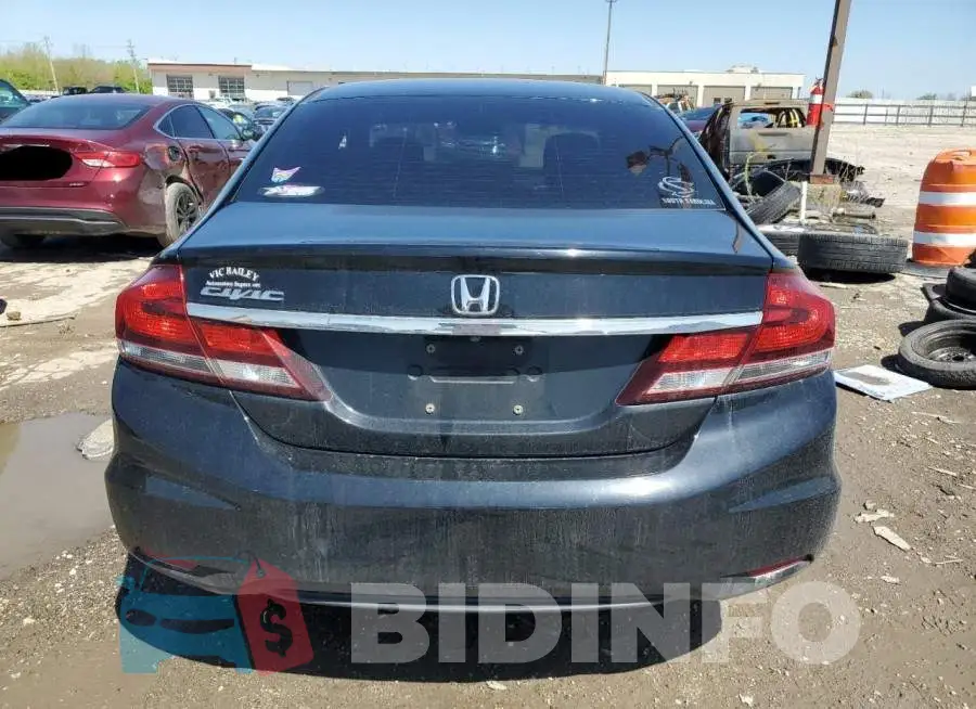 19XFB2F74FE045835 Photo# 6