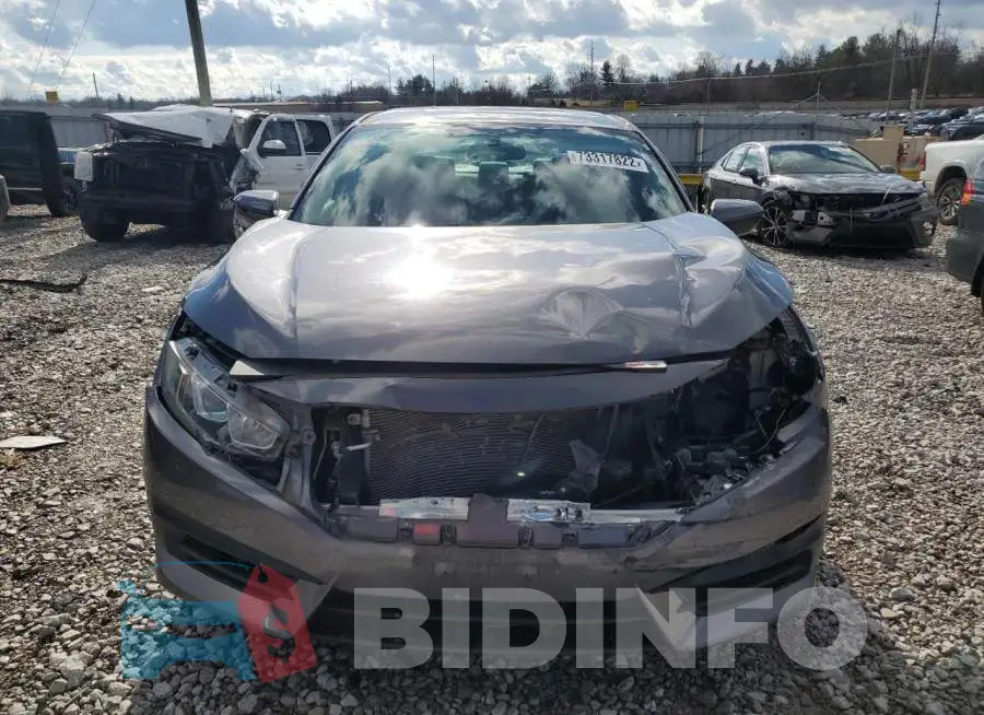19XFC2F5XGE037896 Photo# 5