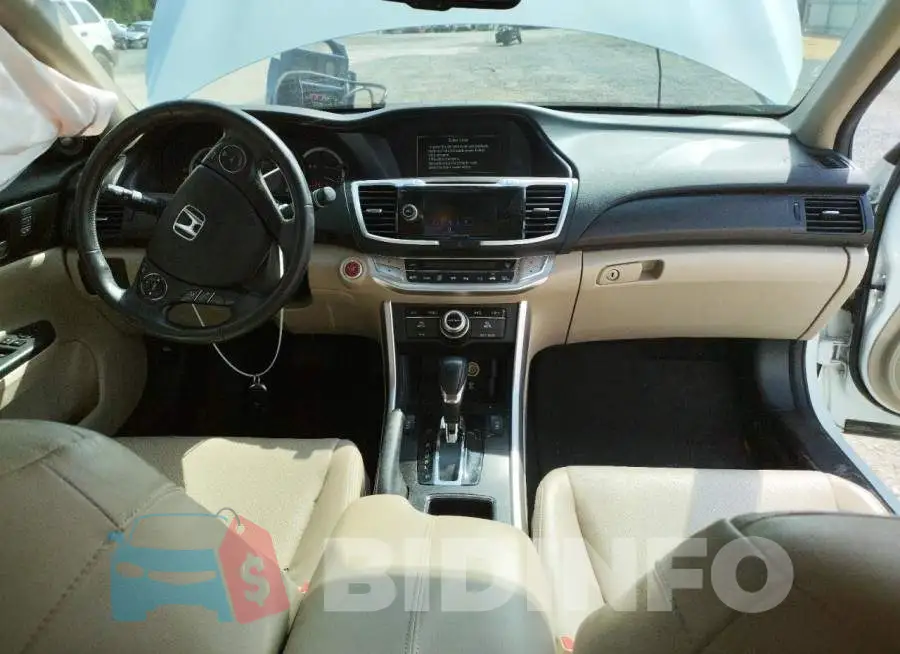 1HGCR2F85EA140852 Photo# 8