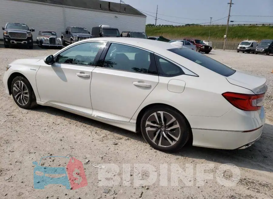 1HGCV3F53KA018221 Photo# 2
