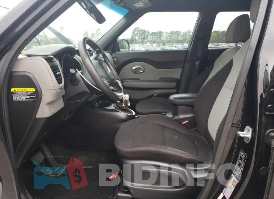 KNDJN2A28J7583802 Photo# 7