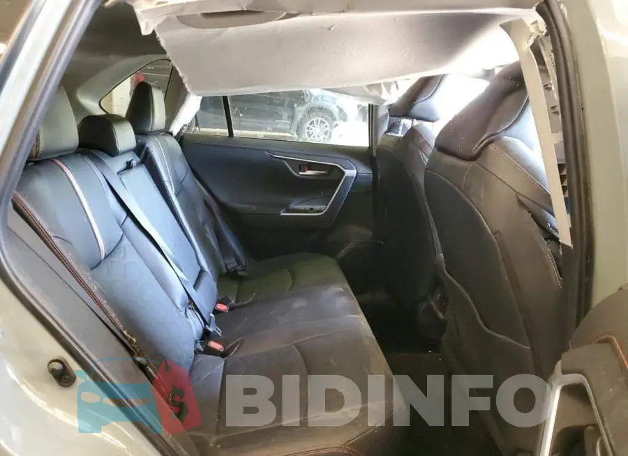 2T3J1RFV8PW344321 Photo# 11