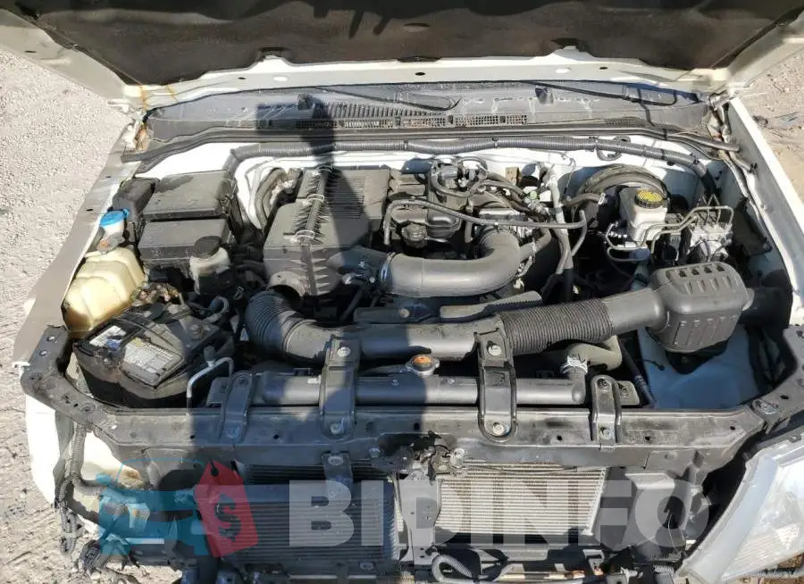1N6BD0CT6JN714235 Photo# 11