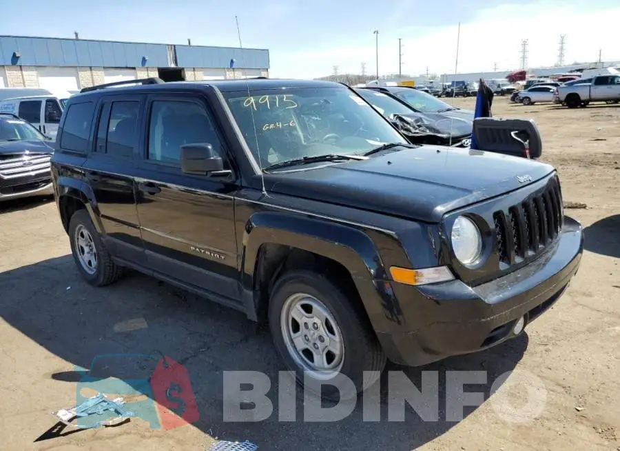 1C4NJPBAXGD739915 Photo# 4