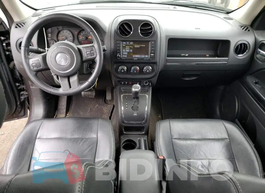 1C4NJRFB1HD210837 Photo# 8