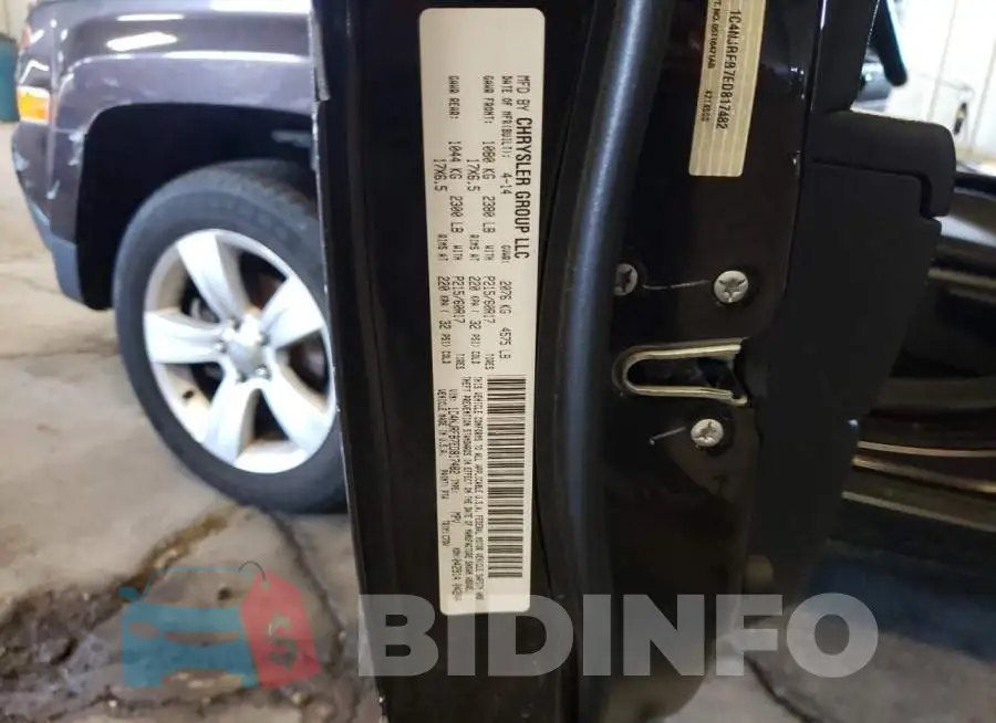 1C4NJRFB7ED817482 Photo# 13