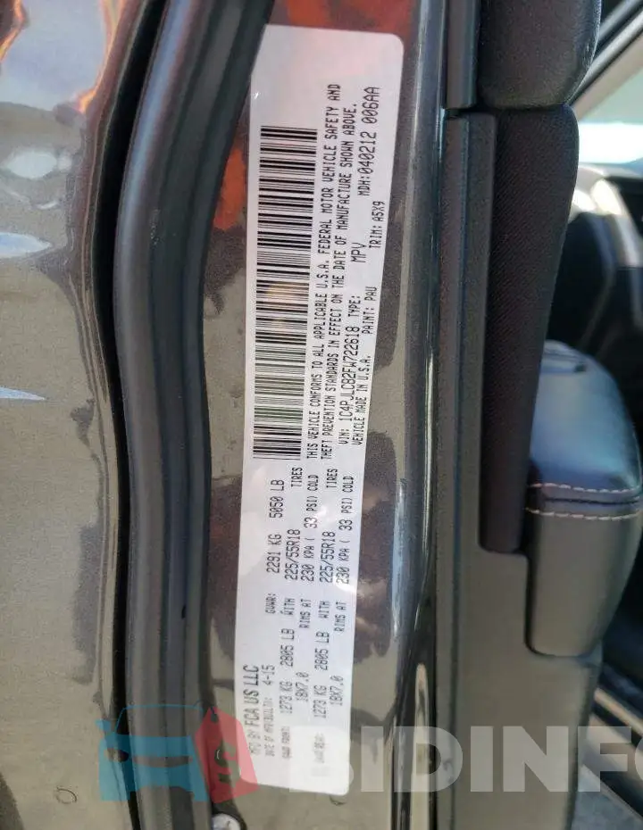1C4PJLCB2FW722618 Photo# 13
