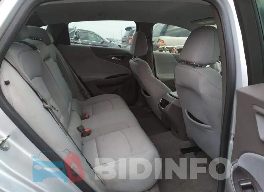 1G1ZD5ST5JF261521 Photo# 10