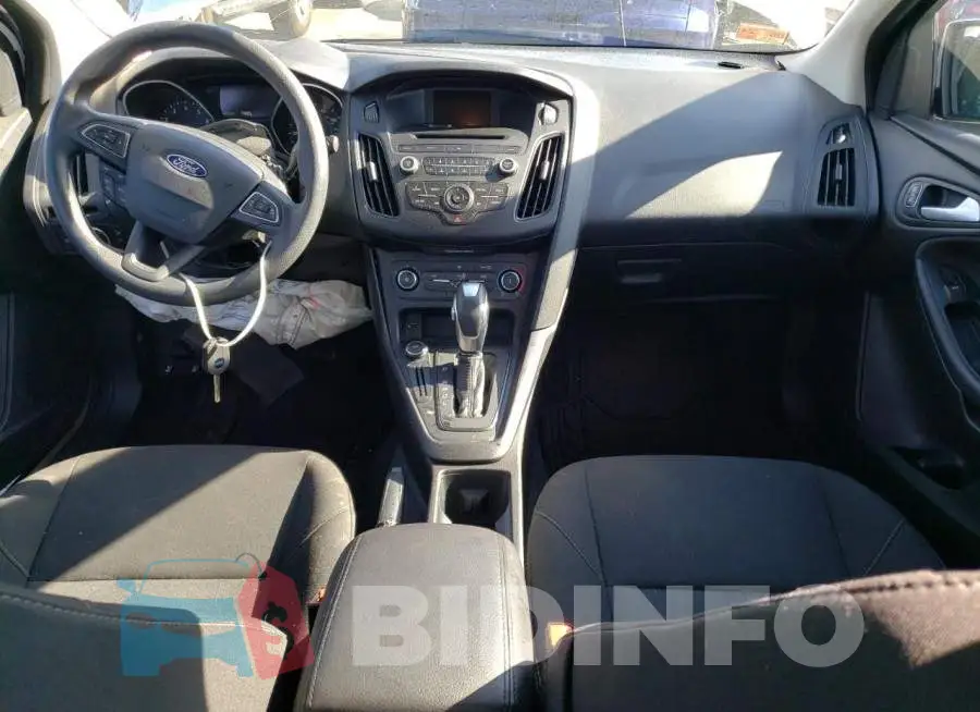 1FADP3F20GL385002 Photo# 8