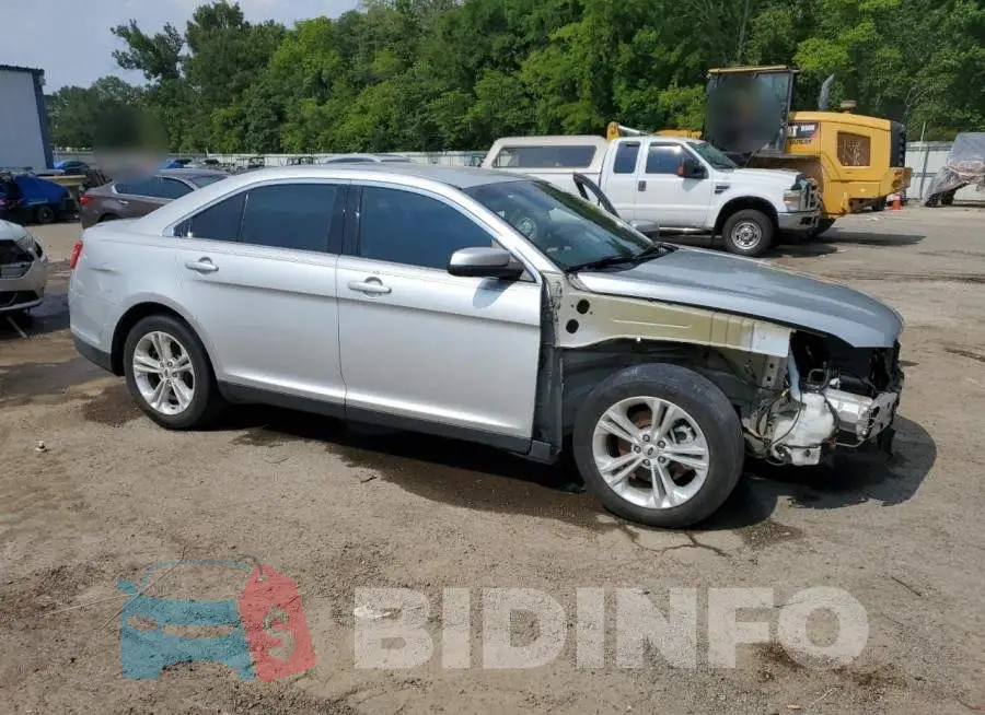 1FAHP2E83JG127865 Photo# 4