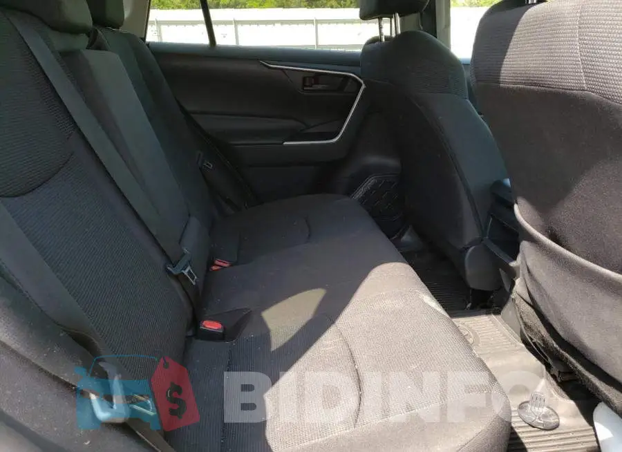 2T3G1RFV9MC143129 Photo# 11