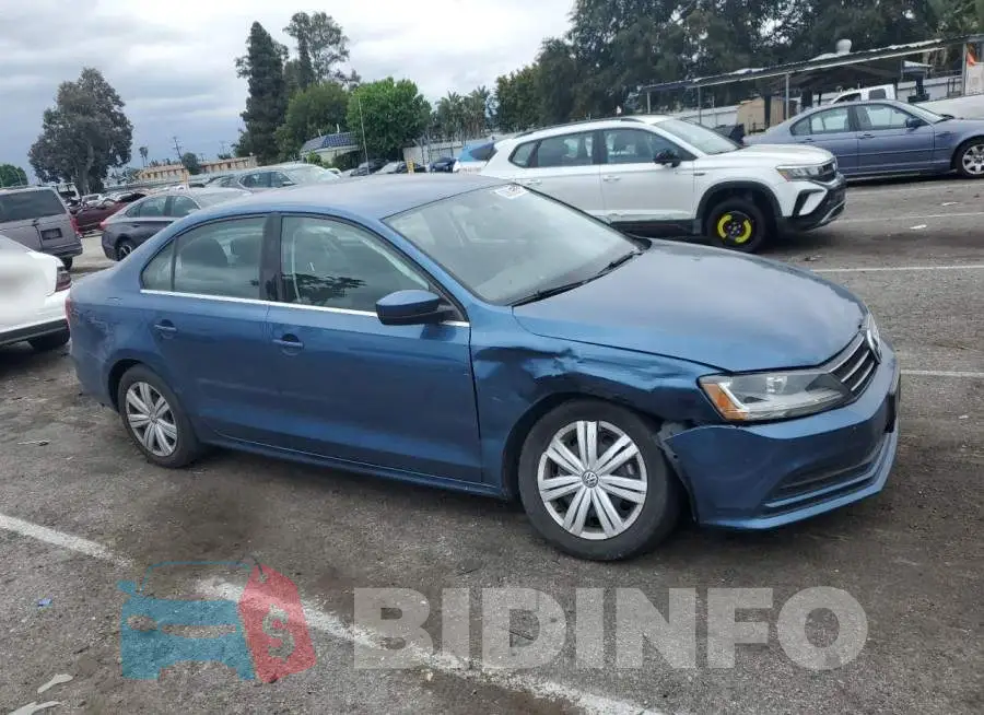 3VW167AJ2HM370116 Photo# 4