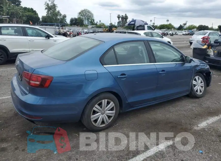 3VW167AJ2HM370116 Photo# 3
