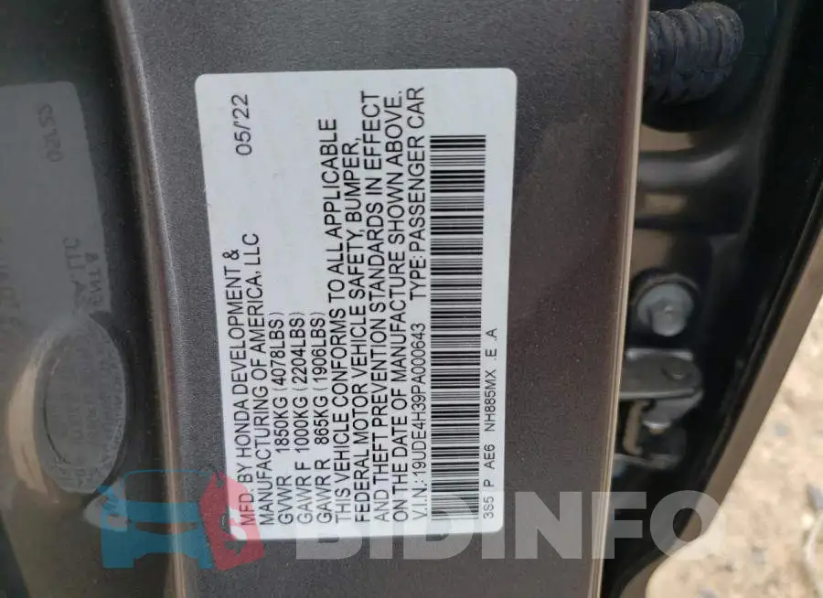 19UDE4H39PA000643 Photo# 13