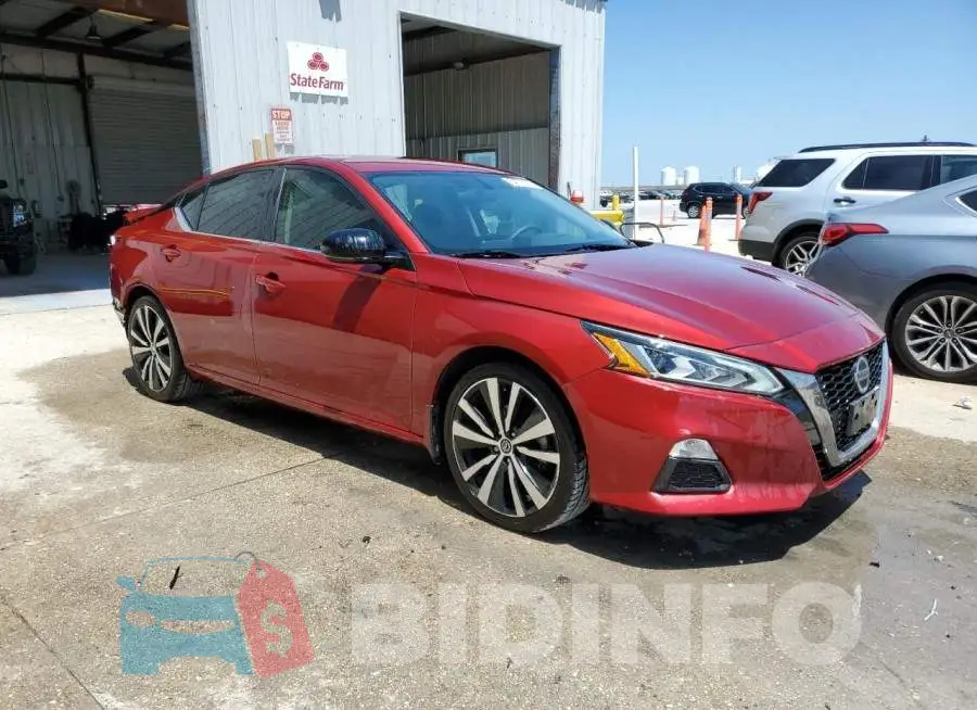 1N4BL4CV3KC112524 Photo# 4