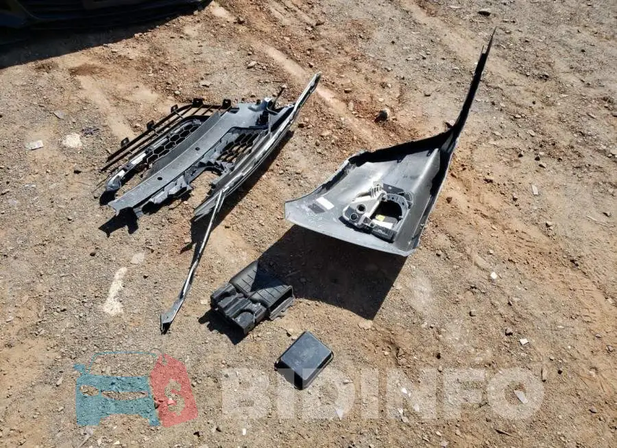 1N4BL4CW2KC250029 Photo# 12
