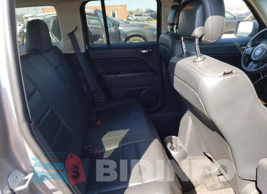 1C4NJPFA6FD185779 Photo# 10
